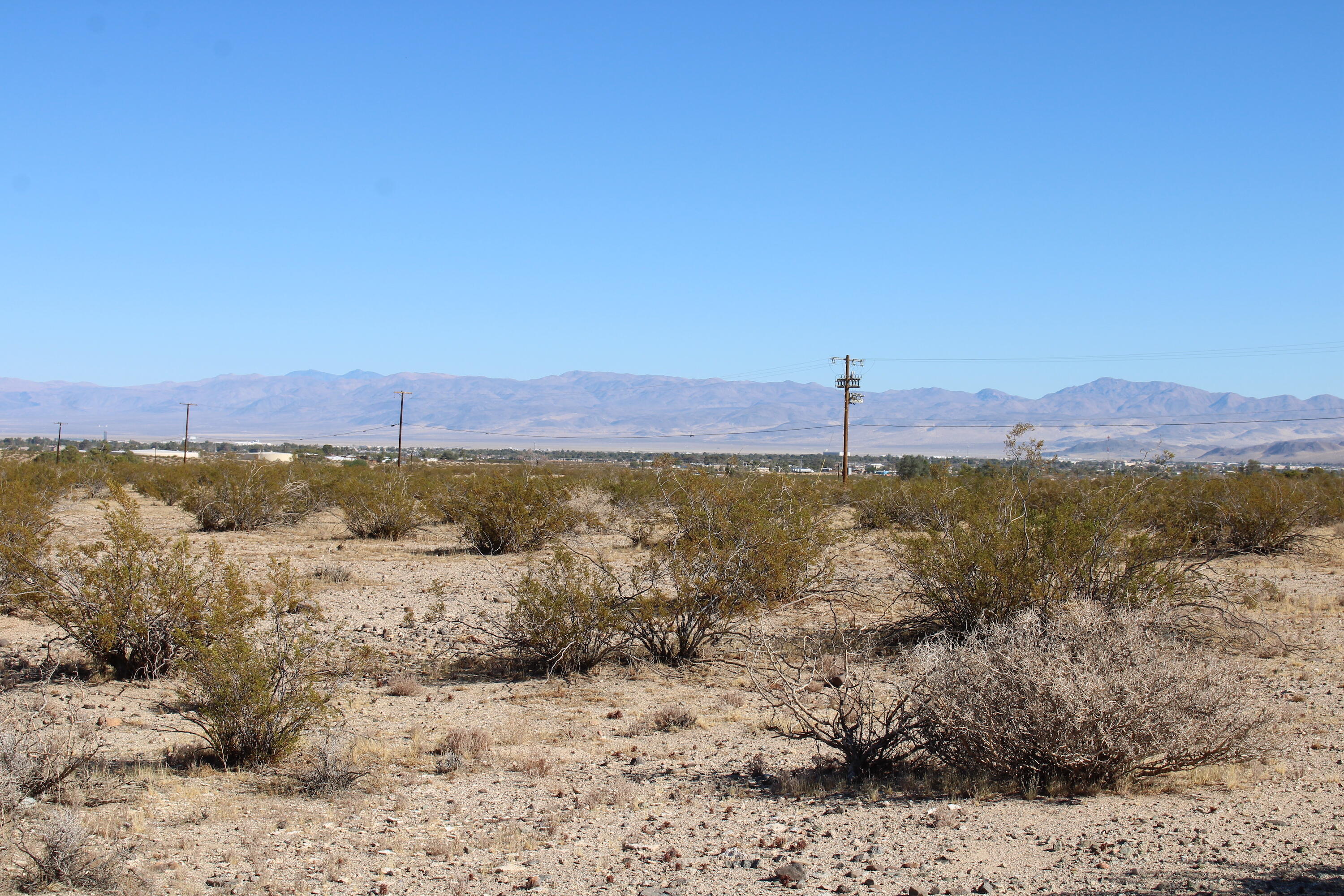 South Primavera Street Ridgecrest, CA 93555 - Photo 15 of 22 5 d View 4
