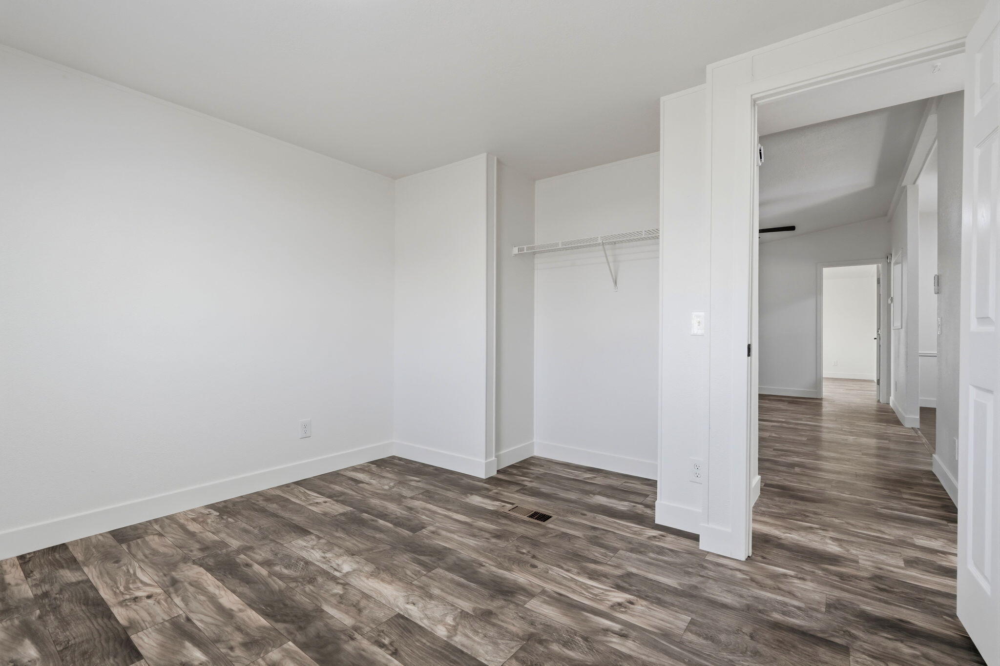 900 East Rankin Road, Unit 142 Tulare, CA 93274 - Photo 20 of 34 22-900_East_Rankin_Road_142_Tulare_017