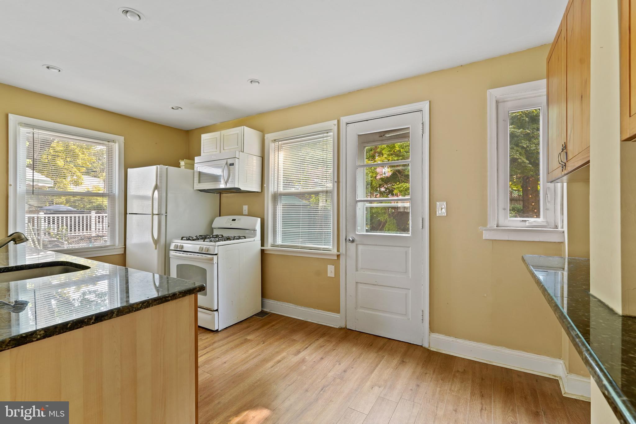 233 Rockingham Road Bryn Mawr, PA 19010 - Photo 18 of 33