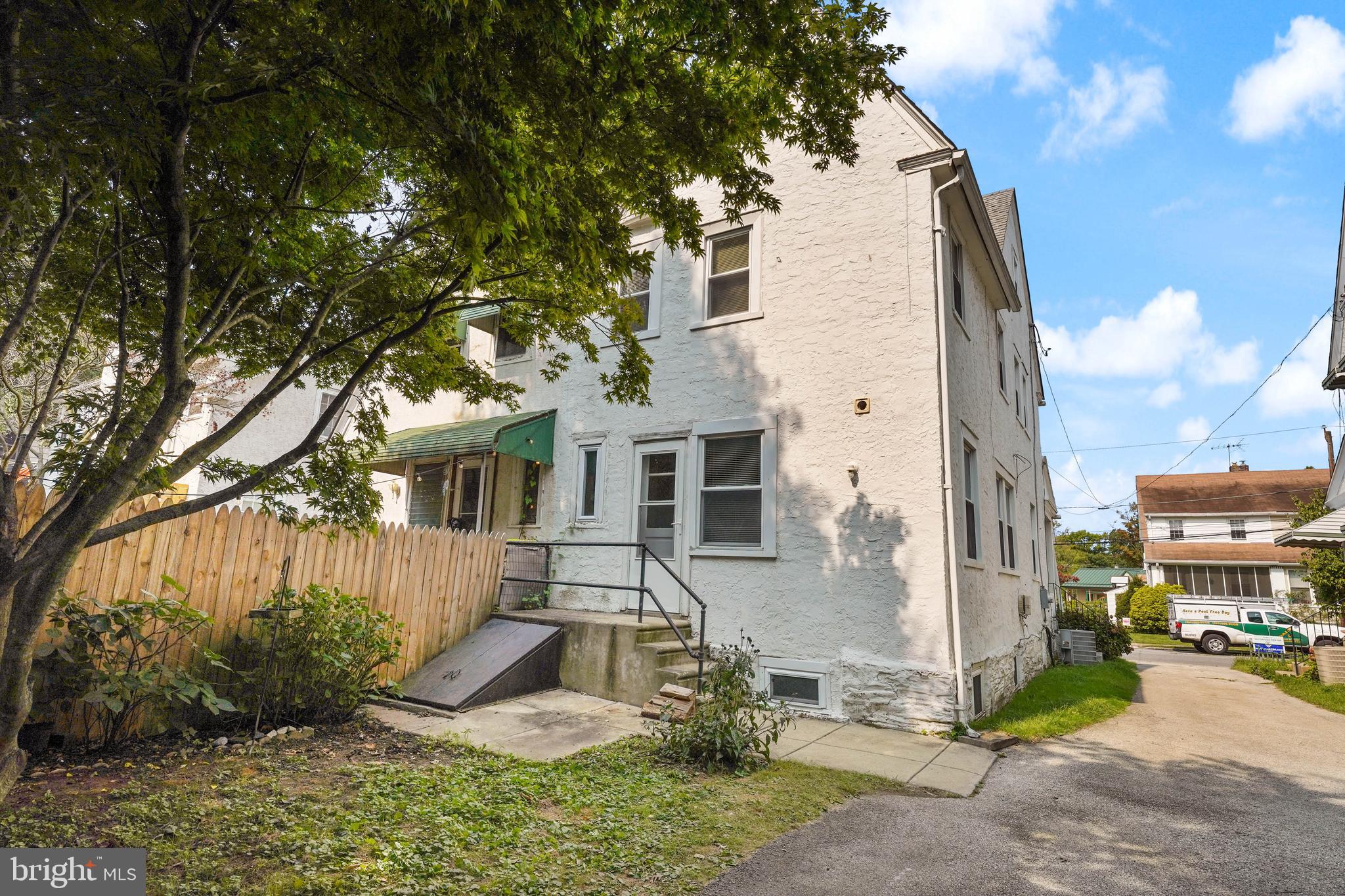 233 Rockingham Road Bryn Mawr, PA 19010 - Photo 5 of 33
