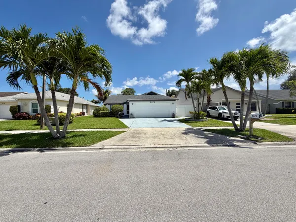 $3,400 | 5072 Arbor Glen Circle, Lake Worth, FL 33463