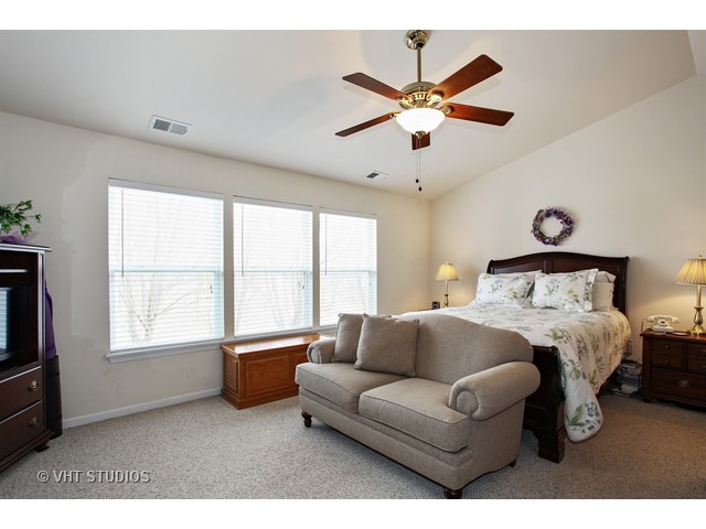 251 Ridge Road North Aurora, IL 60542 - Photo 7 of 10