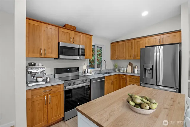 $825,500 | 2400 177th Street Southeast, Bothell, WA 98012