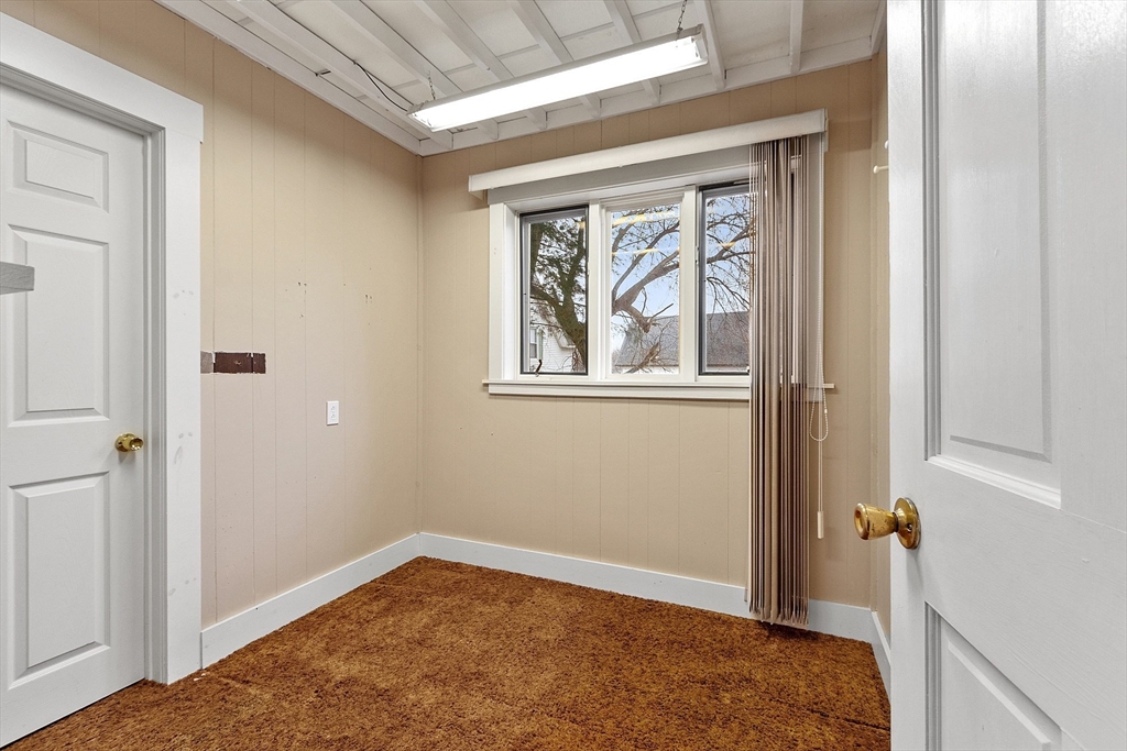 70 Baker Street Gardner, MA 01440 - Photo 18 of 42