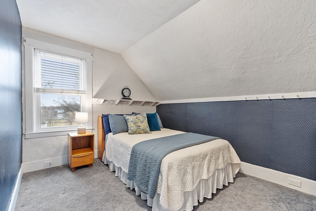 70 Baker Street Gardner, MA 01440 - Photo 26 of 42