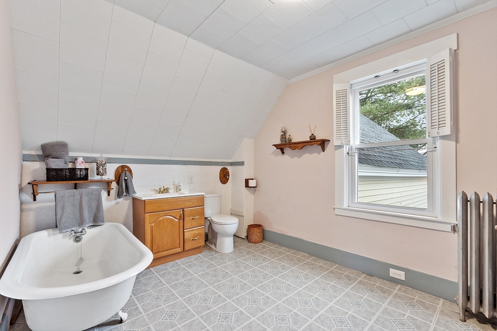 70 Baker Street Gardner, MA 01440 - Photo 29 of 42