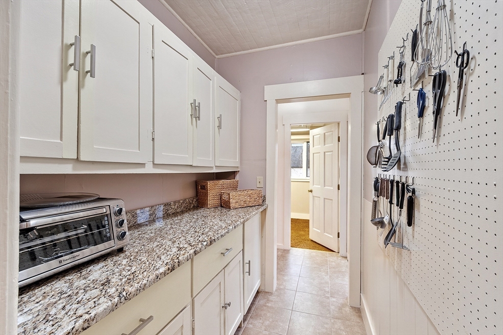 70 Baker Street Gardner, MA 01440 - Photo 10 of 42