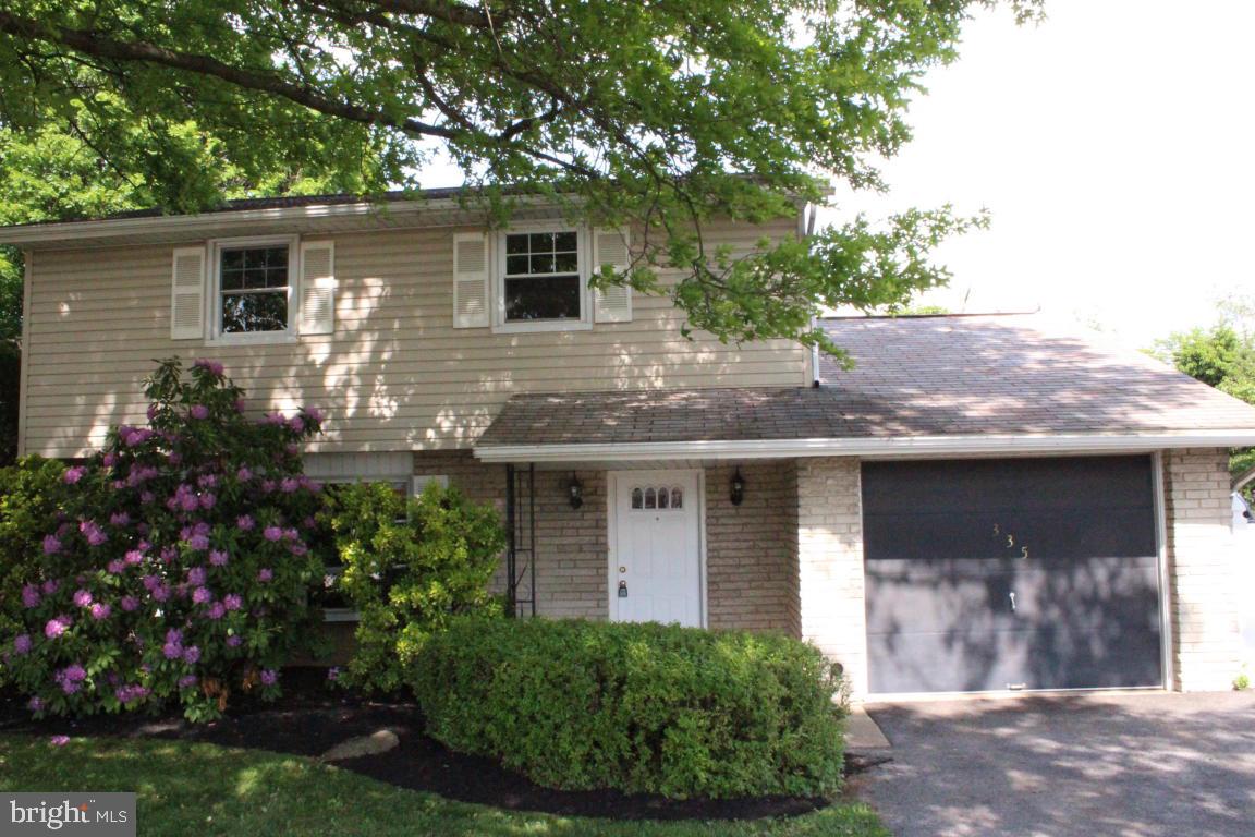 335 Edgewood Road York, PA 17402 - Photo 1 of 20 Gallery Image 1