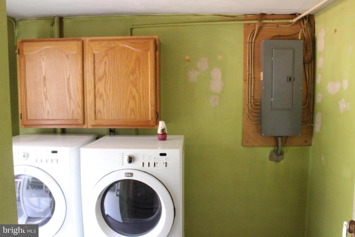 335 Edgewood Road York, PA 17402 - Photo 14 of 20 Gallery Image 14