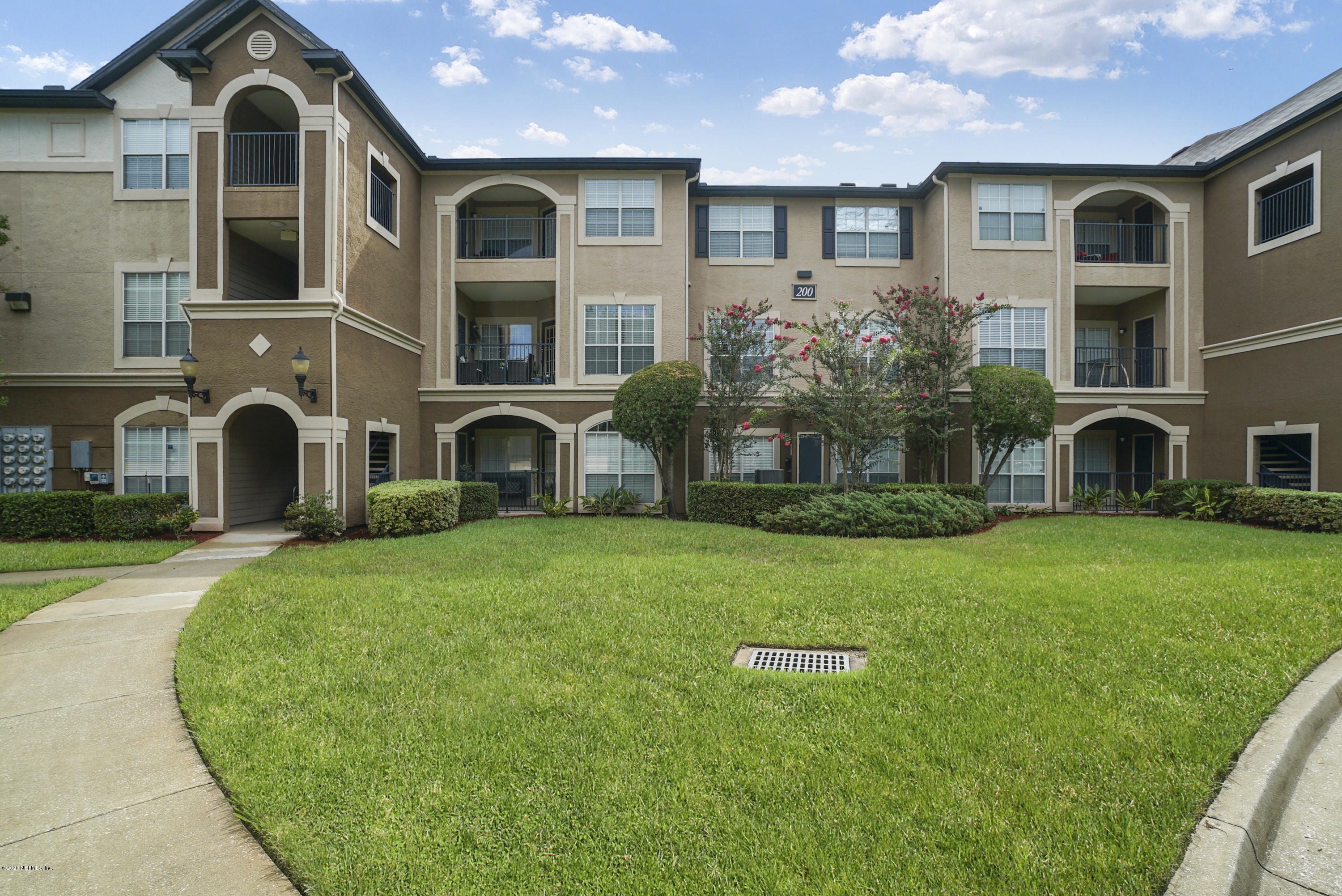 10961 Burnt Mill Road, Unit 226 Jacksonville, FL 32256 - Photo 3 of 19 DSC00121b