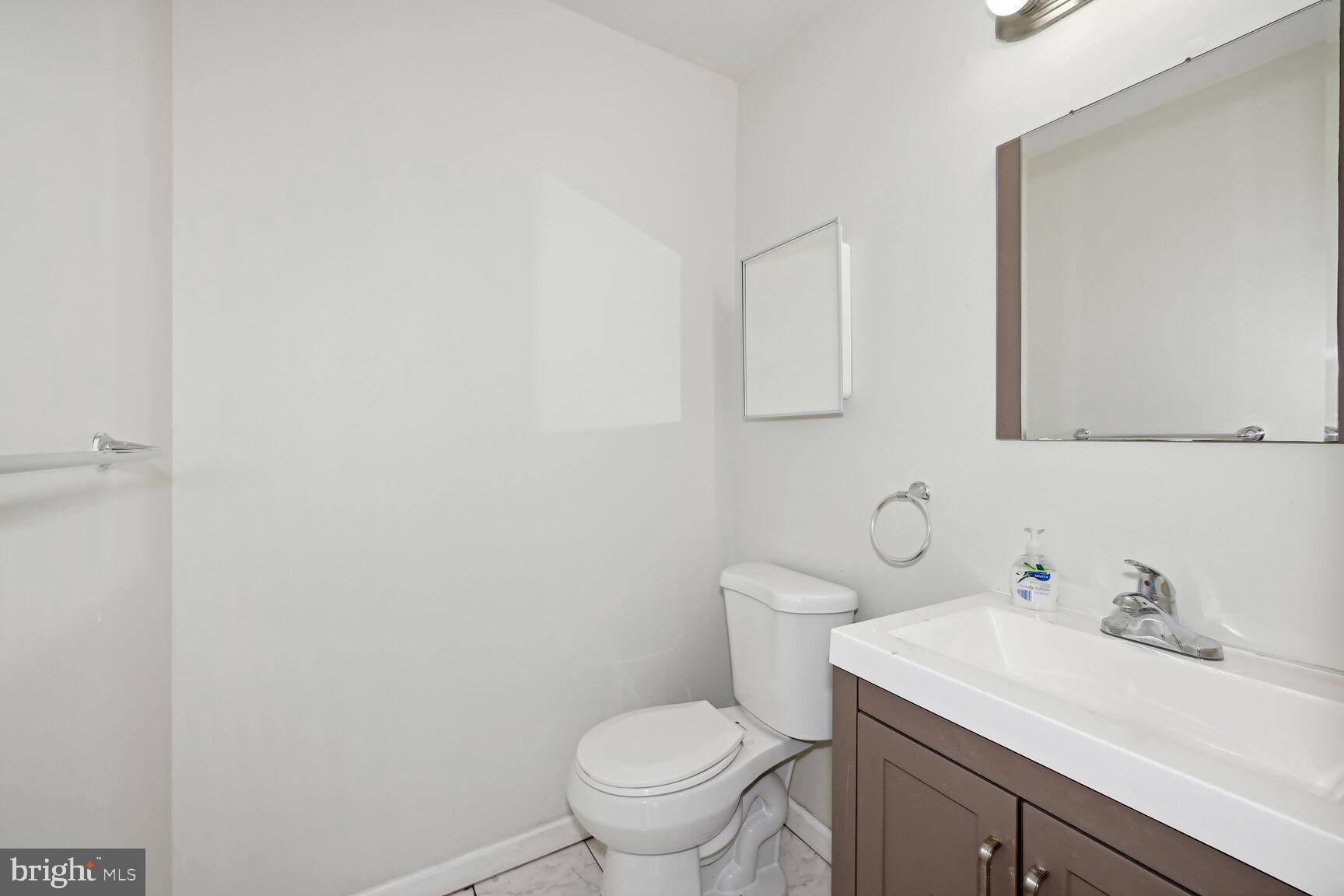 807 Timber Creek Road Lindenwold, NJ 08021 - Photo 17 of 27 Main Floor Powder Bath