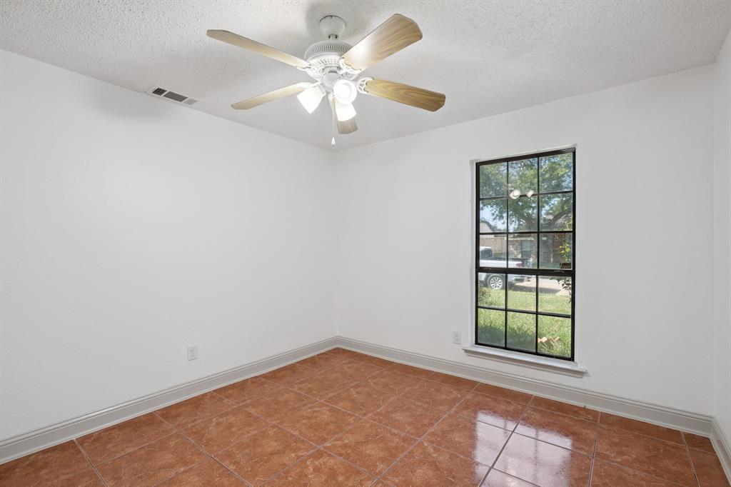 2823 Rio Grande Pass Mesquite, TX 75150 - Photo 32 of 35