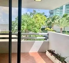 $2,375 | 555 Northeast 30th Street, Unit 203, Miami, FL 33137