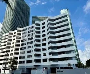 $2,375 | 555 Northeast 30th Street, Unit 203, Miami, FL 33137