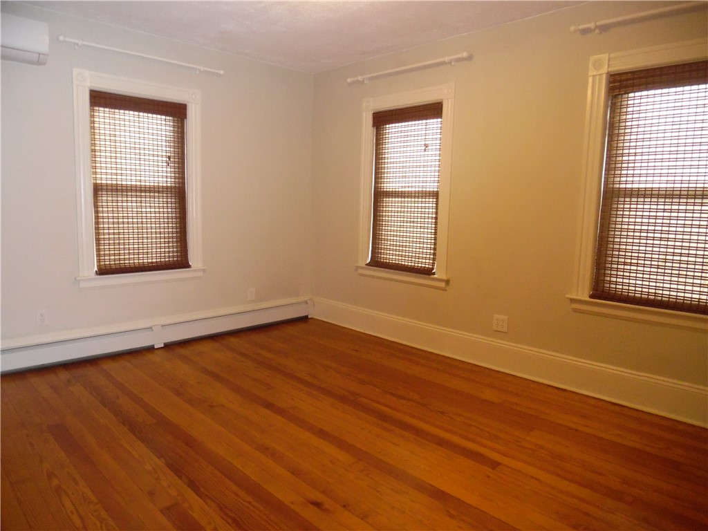 46 First School Street Bristol, RI 02809 - Photo 6 of 12