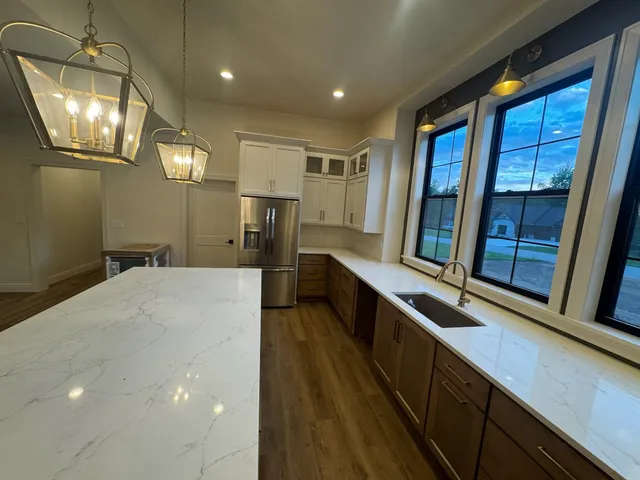 $1,150,000 | 4202 Blackberry Ridge Court, Oneida, WI 54155