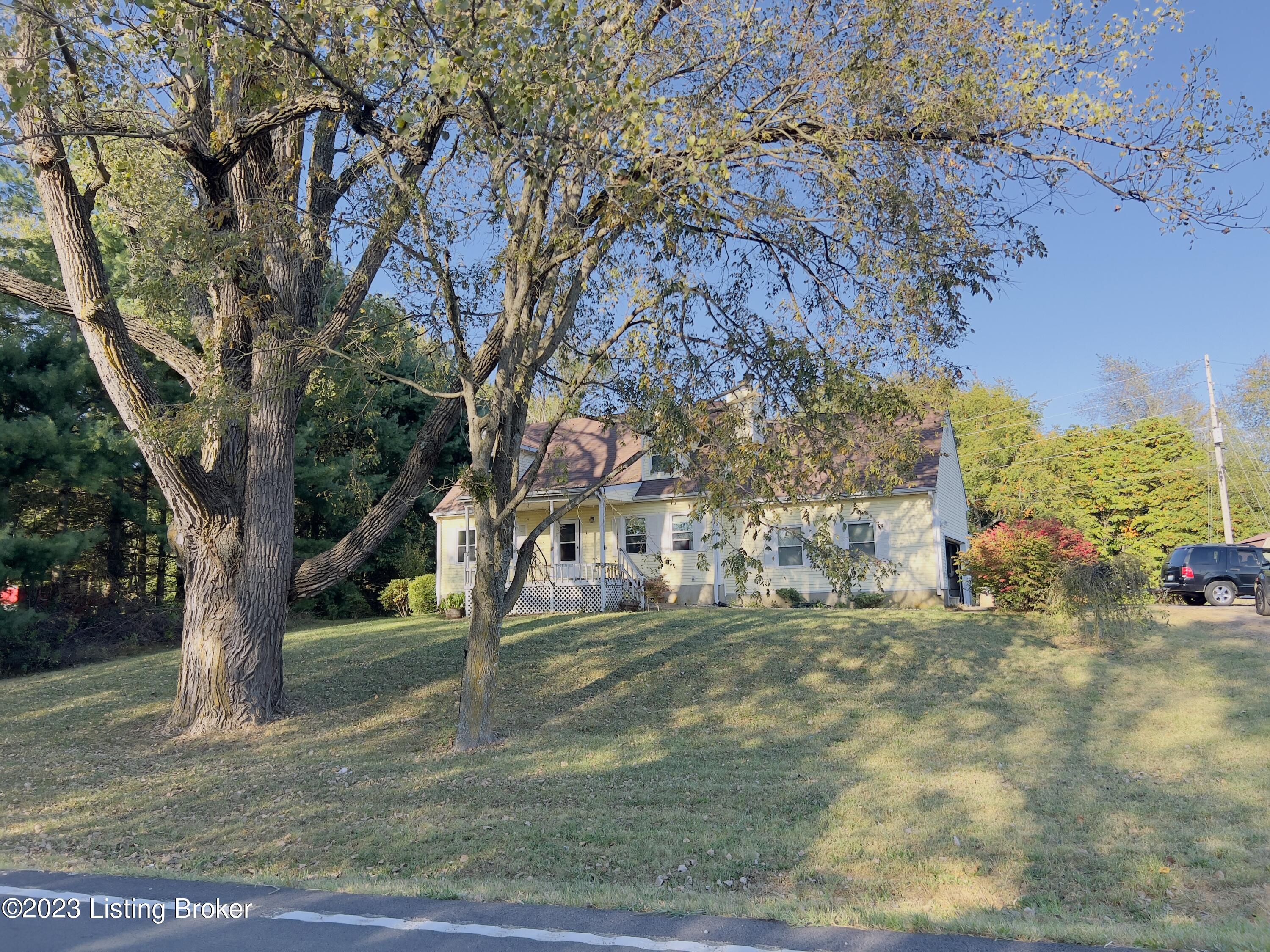 13724 Rineyville Road Vine Grove, KY 40175 - Photo 5 of 45 IMG_1510