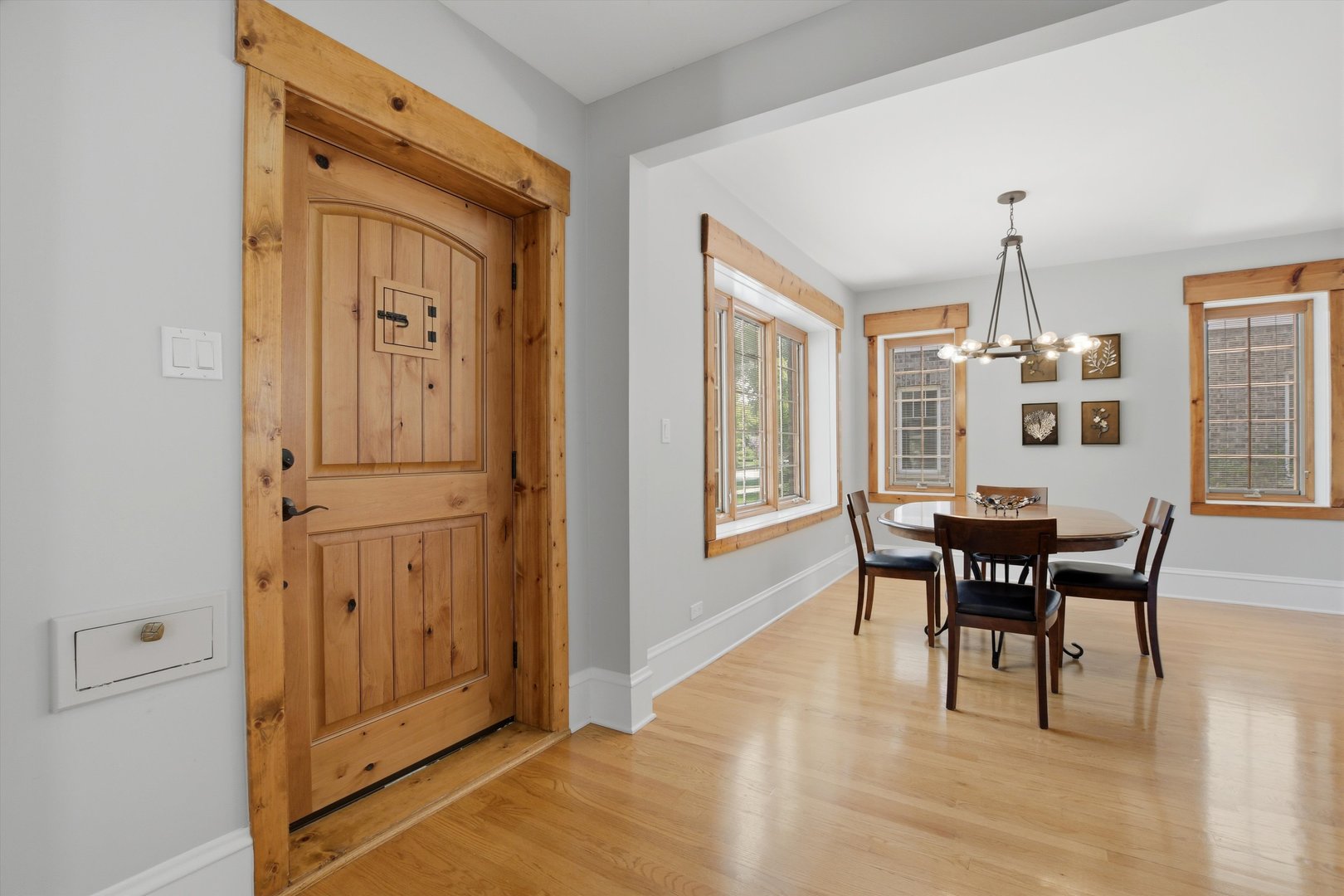 822 South Chester Avenue Park Ridge, IL 60068 - Photo 7 of 38