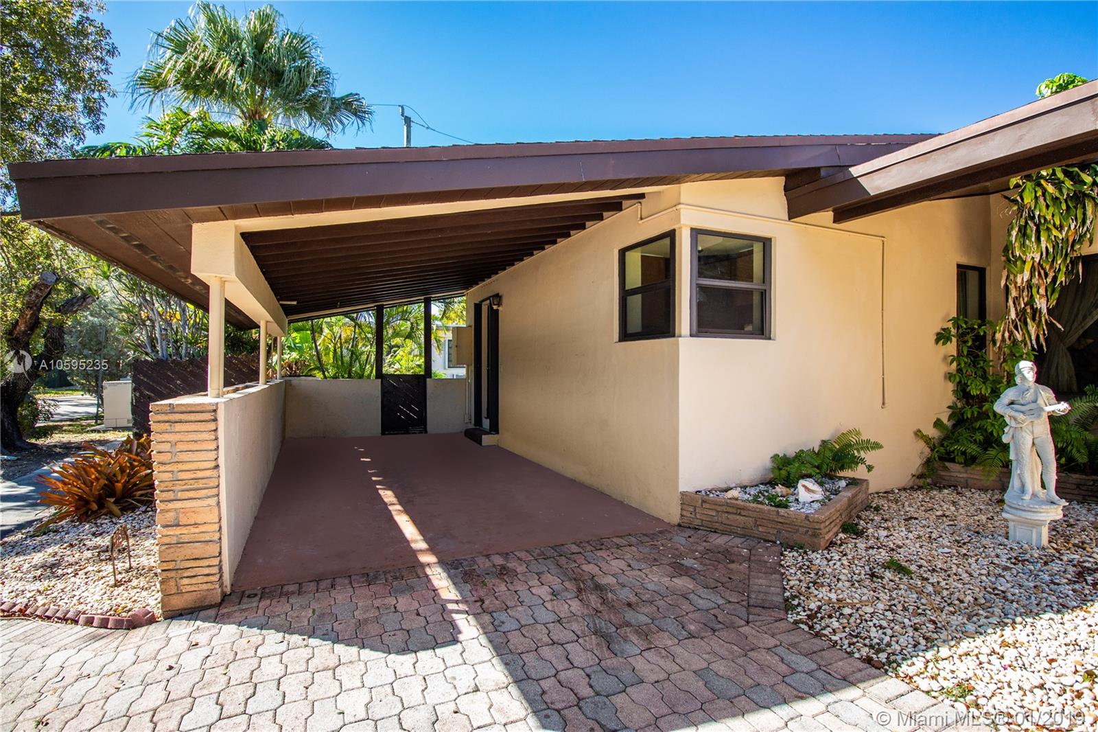 1215 Cleveland Road Miami Beach, FL 33141 - Photo 17 of 24