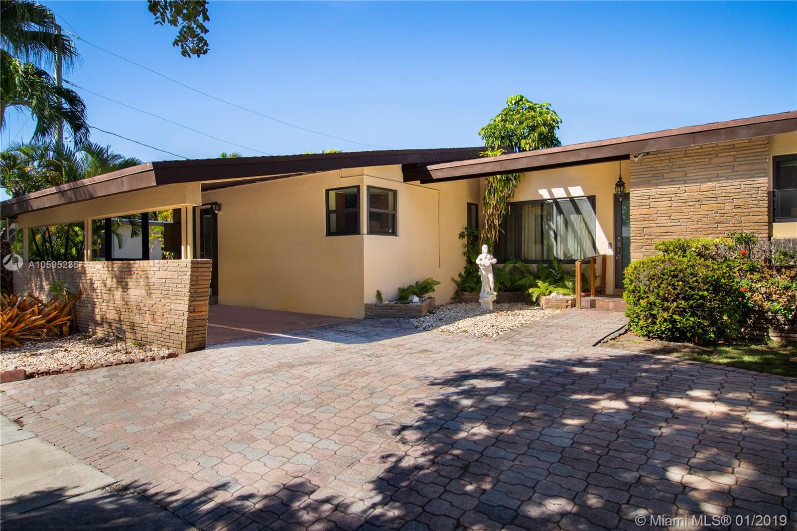 1215 Cleveland Road Miami Beach, FL 33141 - Photo 18 of 24