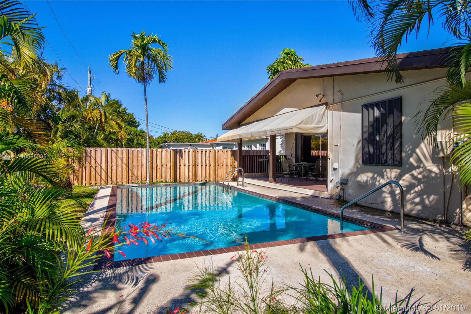 1215 Cleveland Road Miami Beach, FL 33141 - Photo 4 of 24