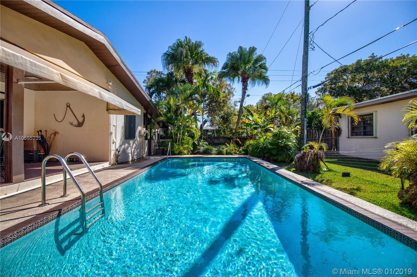 1215 Cleveland Road Miami Beach, FL 33141 - Photo 6 of 24