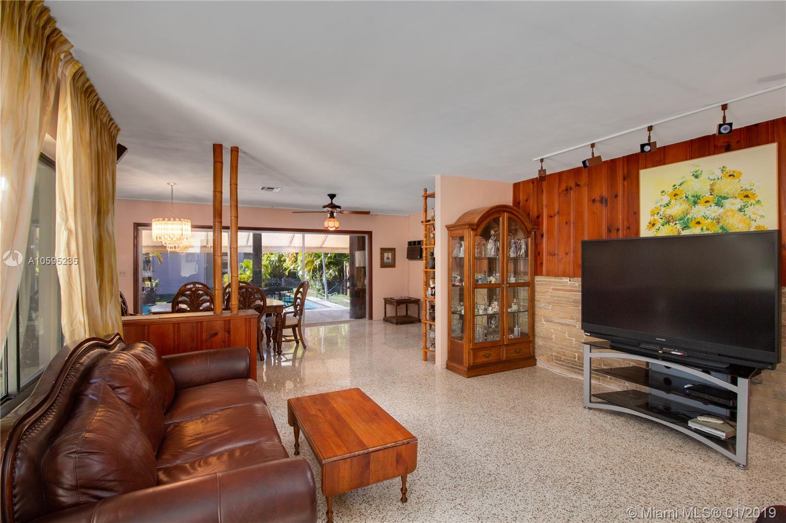 1215 Cleveland Road Miami Beach, FL 33141 - Photo 10 of 24