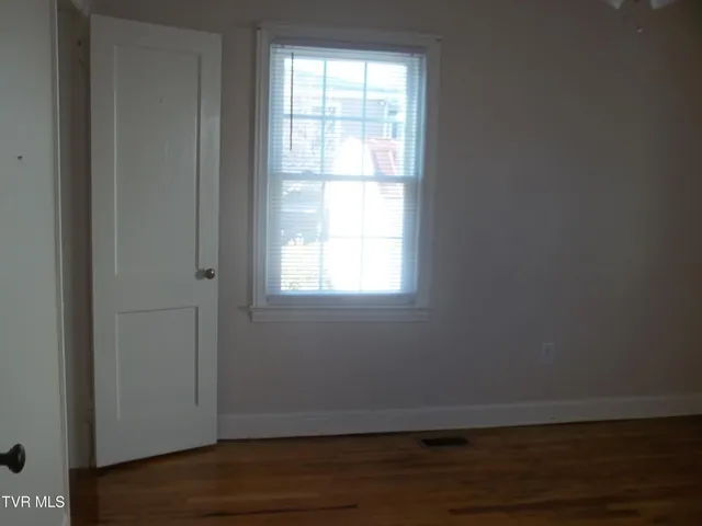 $215,000 | 1012 College Avenue, Bristol, TN 37620