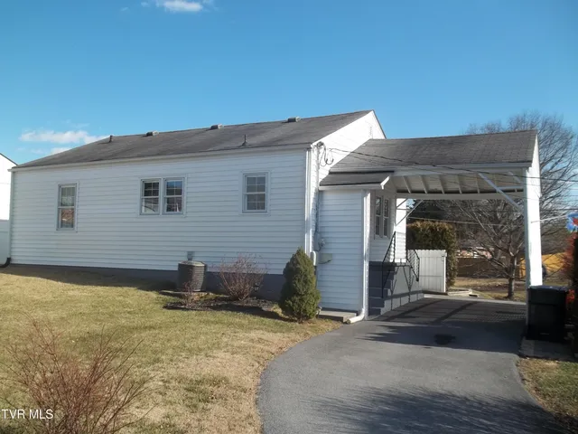 $215,000 | 1012 College Avenue, Bristol, TN 37620