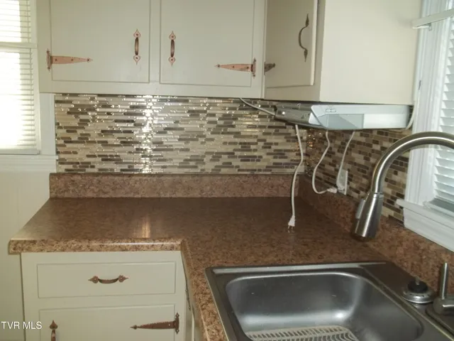 $215,000 | 1012 College Avenue, Bristol, TN 37620