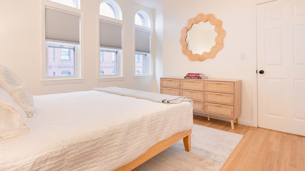 5 Davis Avenue, Unit 5 Brookline, MA 02445 - Photo 18 of 31