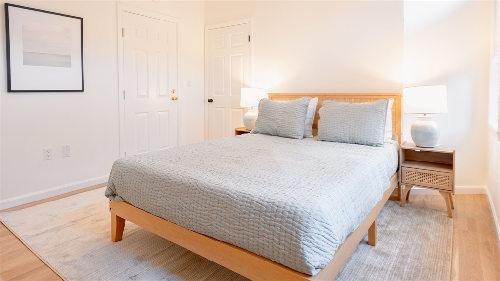 5 Davis Avenue, Unit 5 Brookline, MA 02445 - Photo 24 of 31