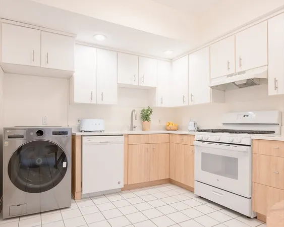 $4,500 | 5 Davis Avenue, Unit 6, Brookline, MA 02445