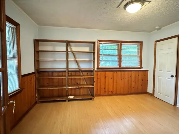 $2,300 | 222 Pineview Drive, Lawrenceville, GA 30046