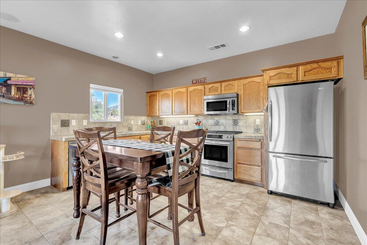 16489 Goat Ranch Road Springville, CA 93265 - Photo 54 of 94 75-75