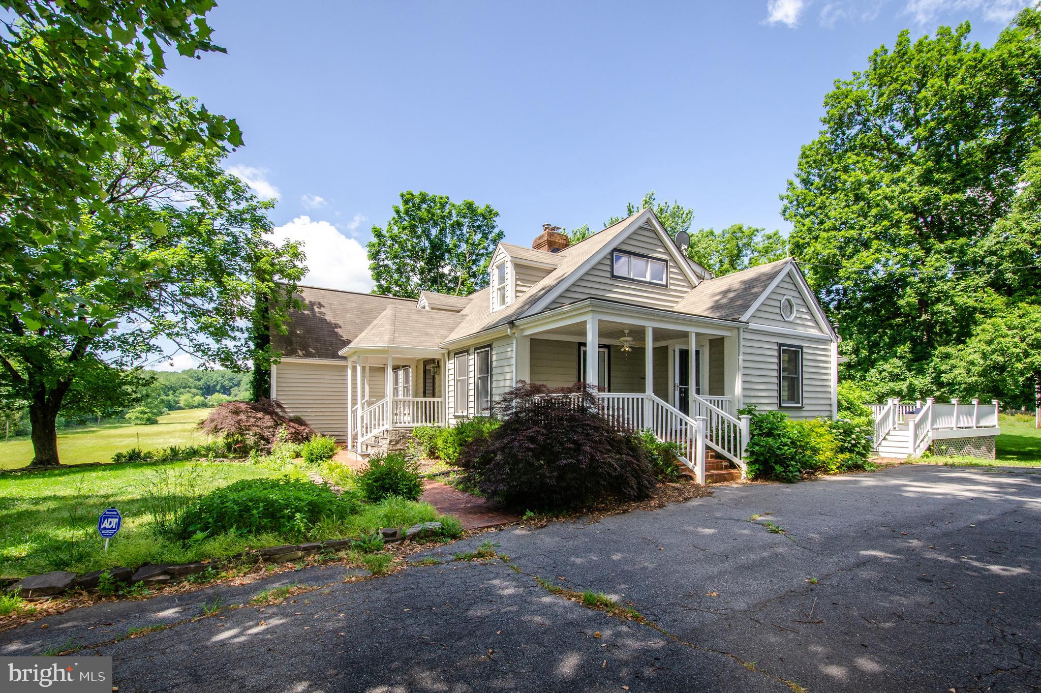 13099 Wilt Store Road Leesburg, VA 20176 - Photo 3 of 76 Gallery Image 3