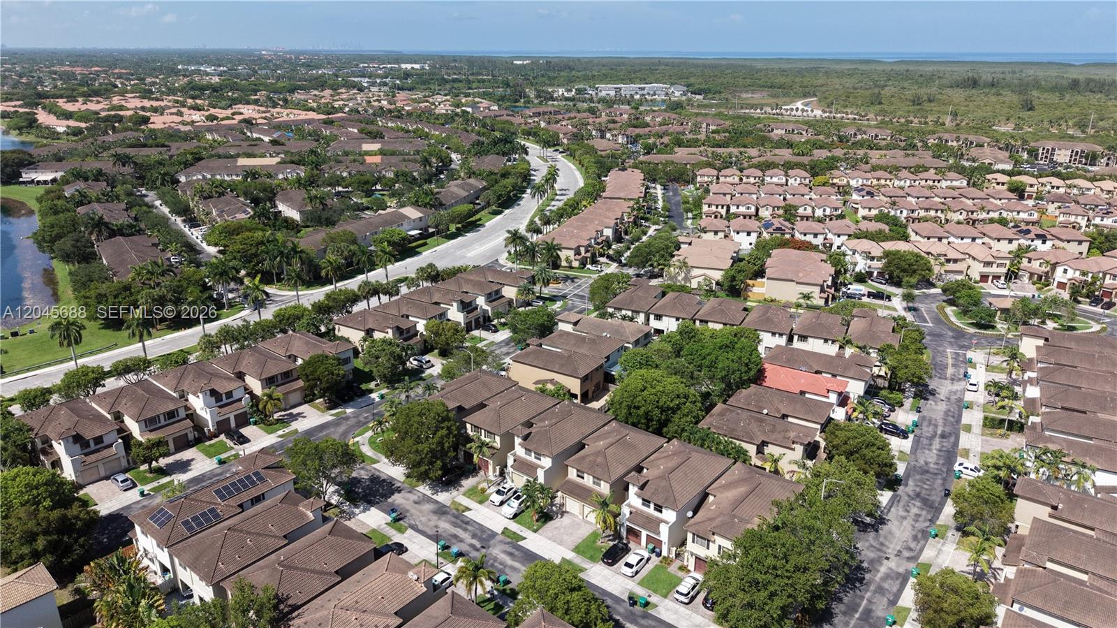 22807 Southwest 89th Path Cutler Bay, FL 33190 - Photo 34 of 43