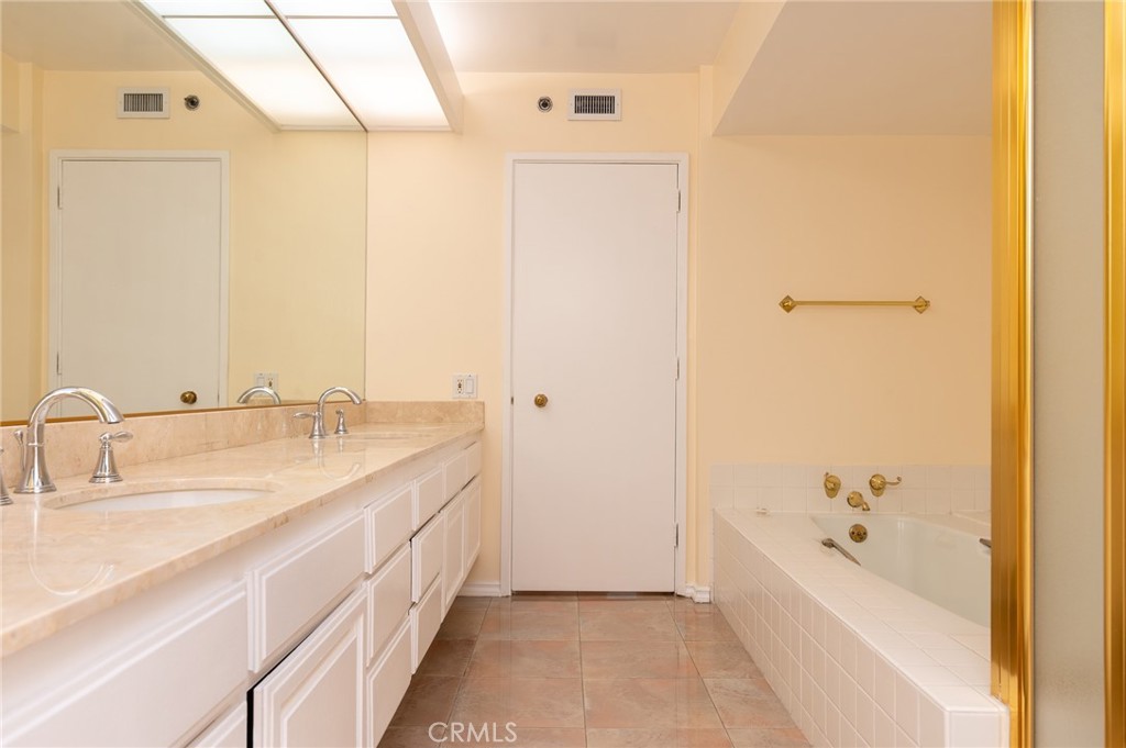 222 Monterey Road, Unit 805 Glendale, CA 91206 - Photo 24 of 49