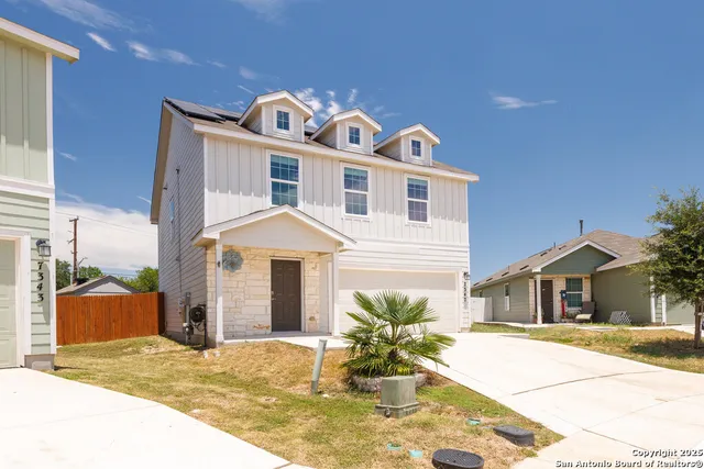 $1,850 | 7347 Rosada Way, San Antonio, TX 78218