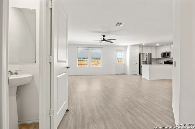 $1,850 | 7347 Rosada Way, San Antonio, TX 78218