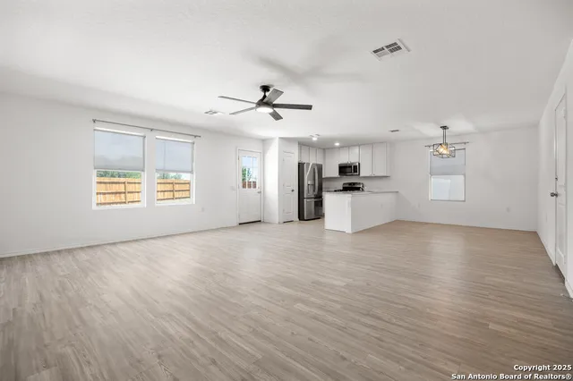 $1,850 | 7347 Rosada Way, San Antonio, TX 78218