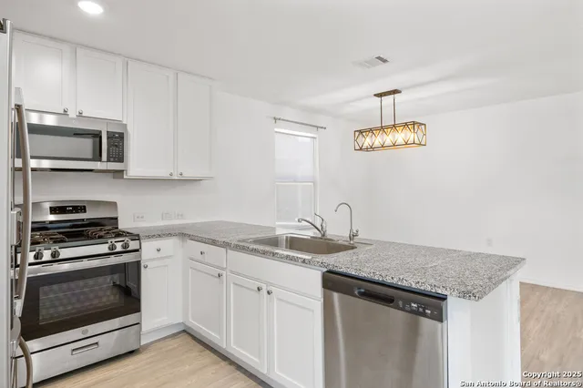 $1,850 | 7347 Rosada Way, San Antonio, TX 78218