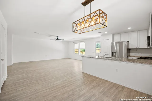 $1,850 | 7347 Rosada Way, San Antonio, TX 78218