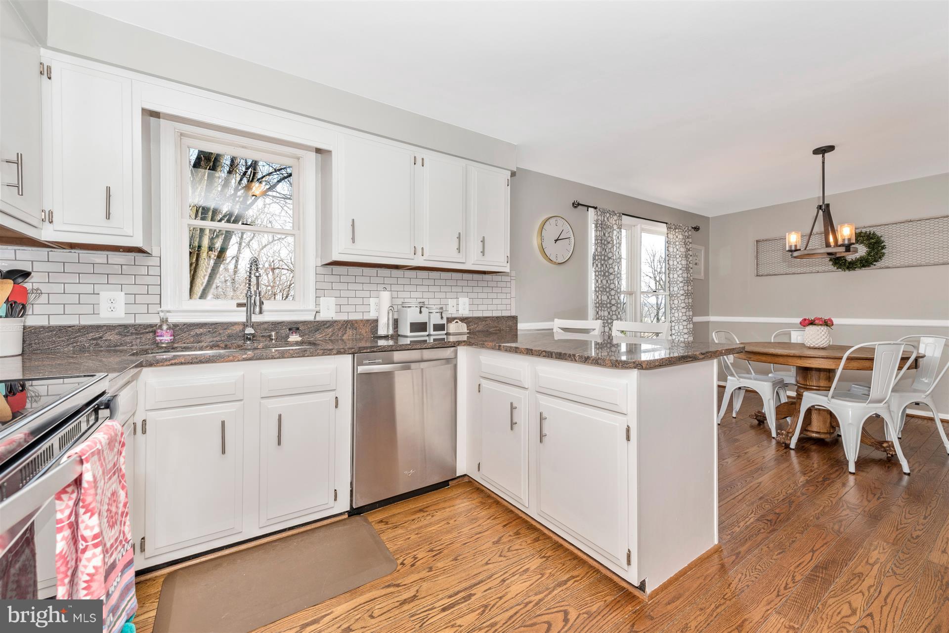 14318 Shirley Bohn Road Mount Airy, MD 21771 - Photo 7 of 24 Granite and Stainless Kitchen