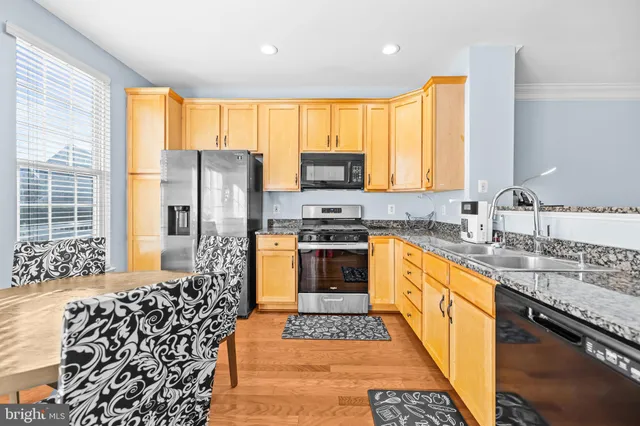 $530,000 | 42923 Pamplin Terrace, Chantilly, VA 20152