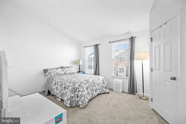 $530,000 | 42923 Pamplin Terrace, Chantilly, VA 20152