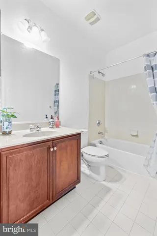 $530,000 | 42923 Pamplin Terrace, Chantilly, VA 20152