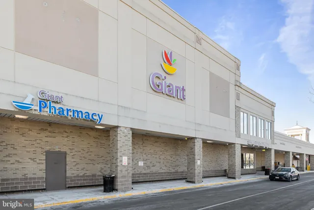 $530,000 | 42923 Pamplin Terrace, Chantilly, VA 20152