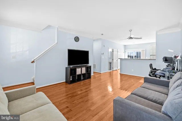 $530,000 | 42923 Pamplin Terrace, Chantilly, VA 20152