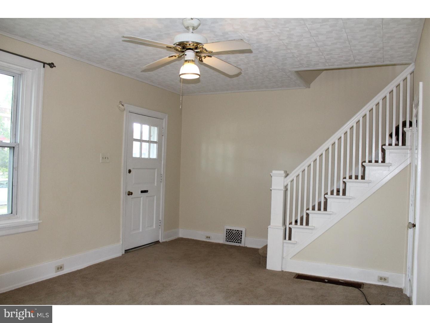 425 Sunset Road West Reading, PA 19611 - Photo 4 of 20